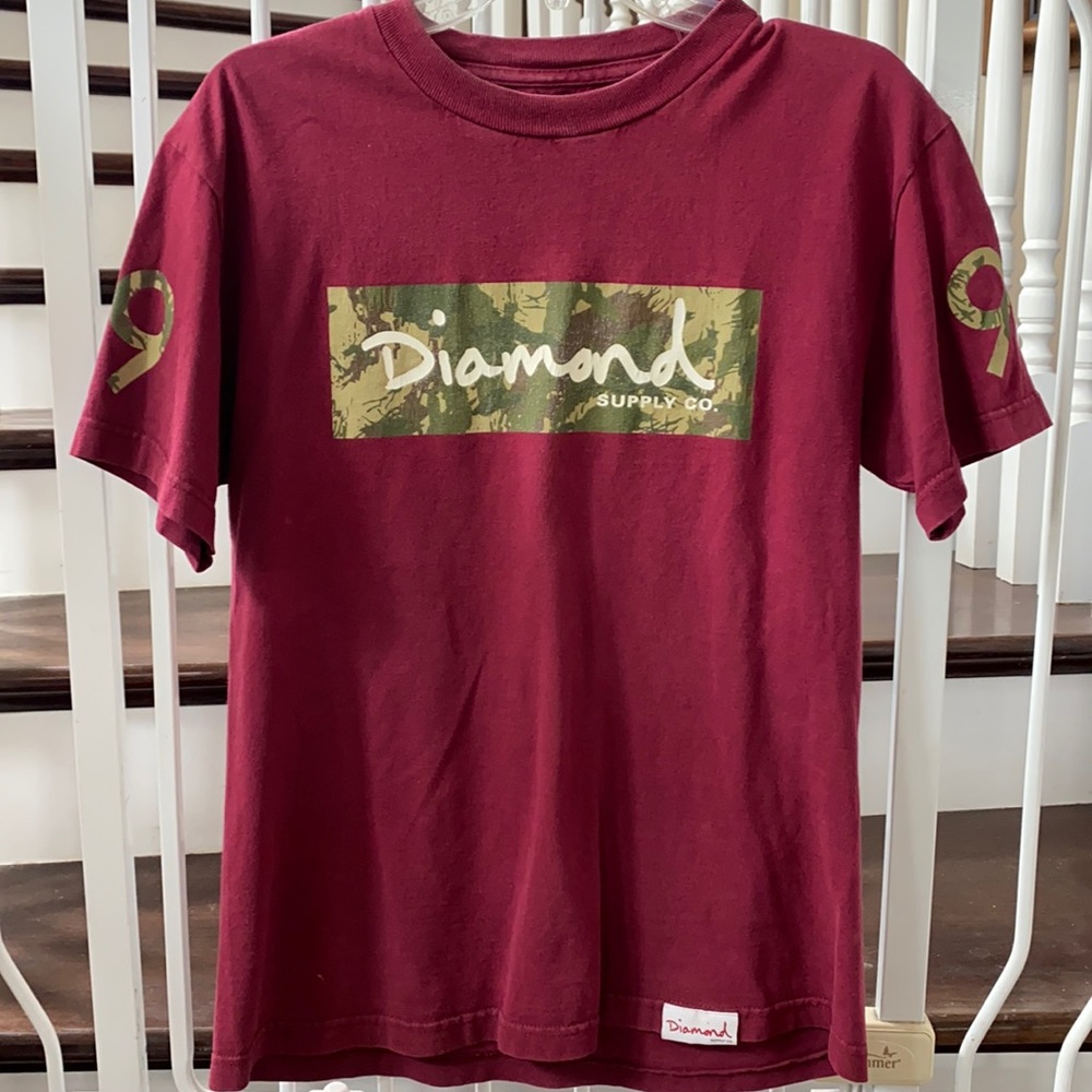 Burgundy Diamond Supply Co tshirt